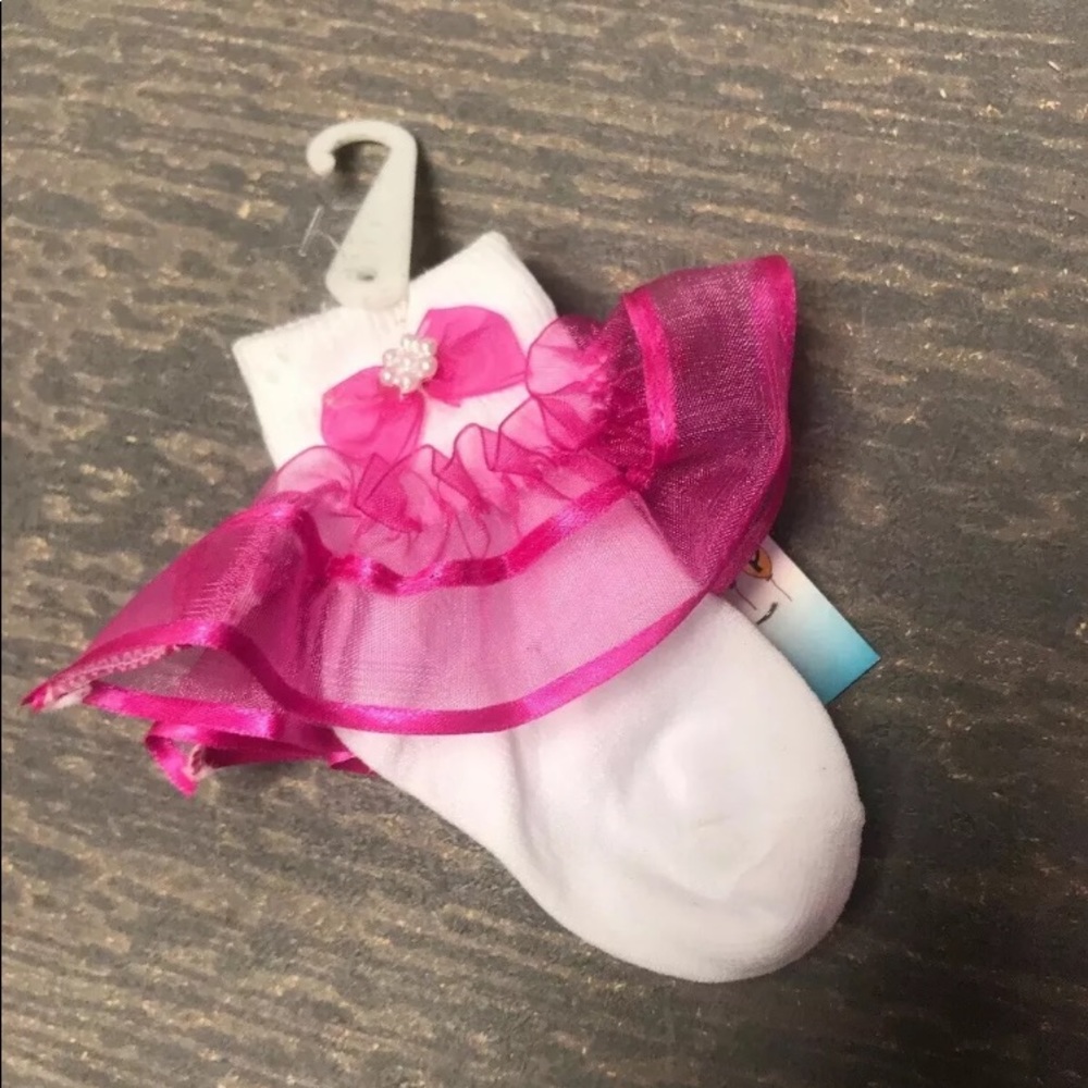 Hot Fuchsia Pink ruffled Easter pageant dressy socks NWT
